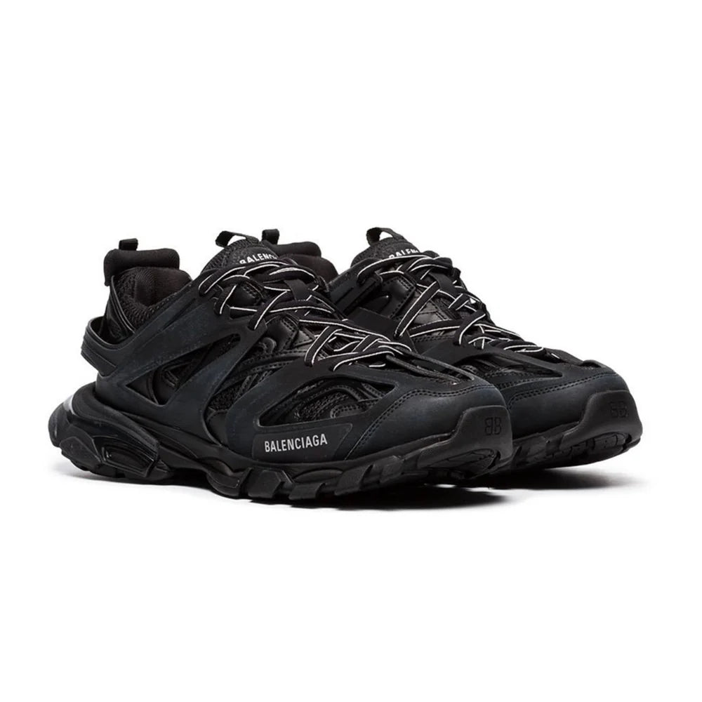 TRACK BLACK