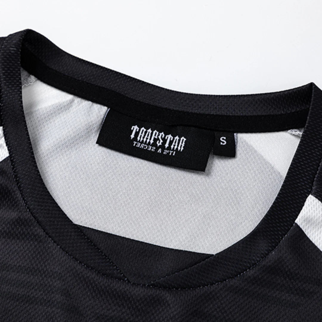 IRONGATE GRADIENT TRIPLE BLACK T-SHIRT