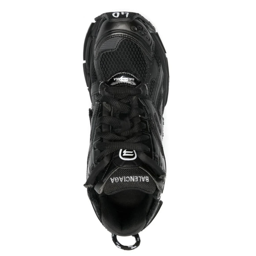 TRACK RUNNER BLACK