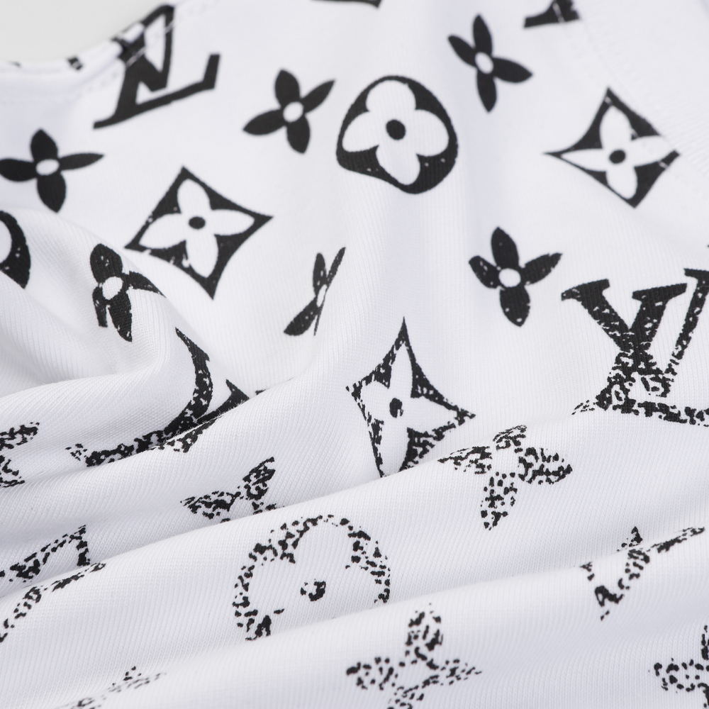 MONOGRAM T-SHIRT