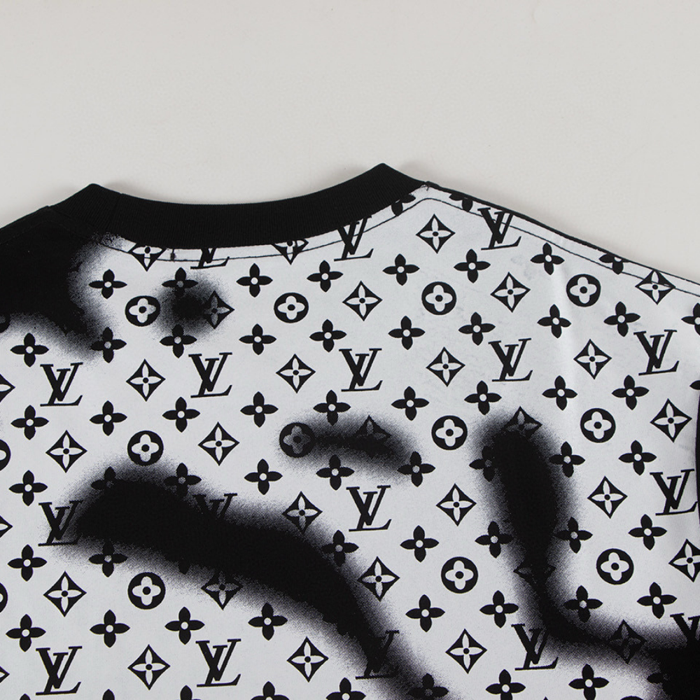 MONOGRAM T-SHIRT