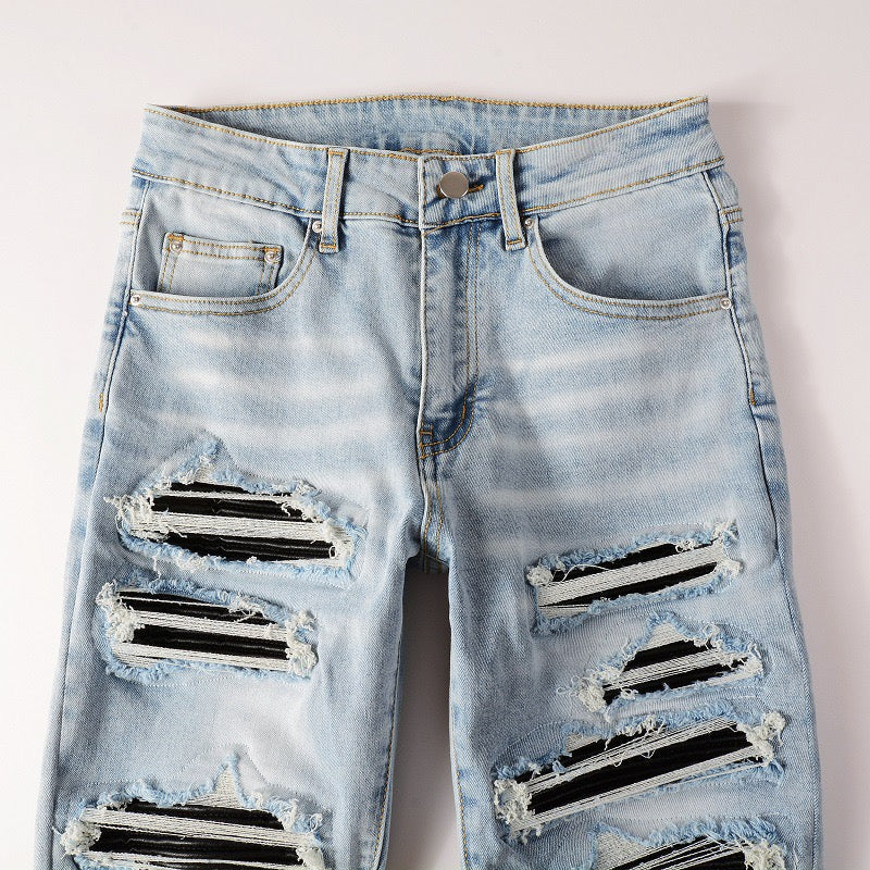 LIGHT LEATHER PATCH JEANS