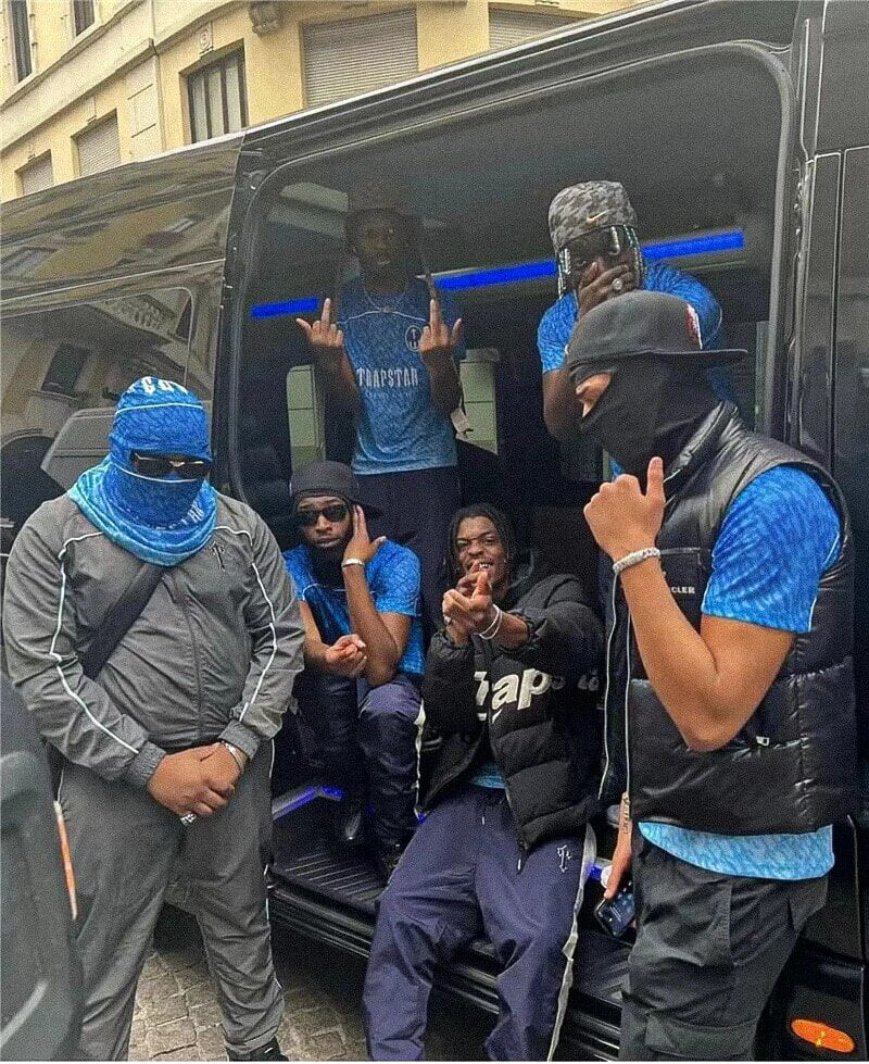 GRADIENT BLUE T-SHIRT