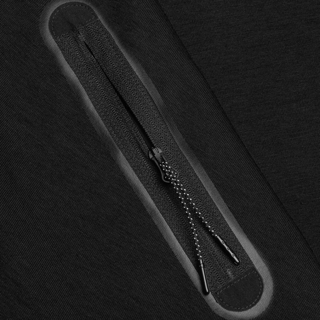 TECH TRIPLE BLACKTRACKSUIT