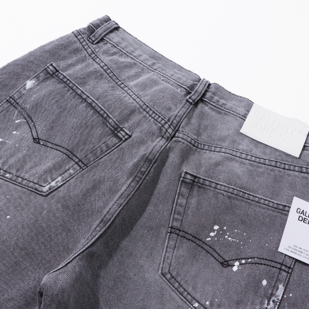 GALLERY FLARED JEANS