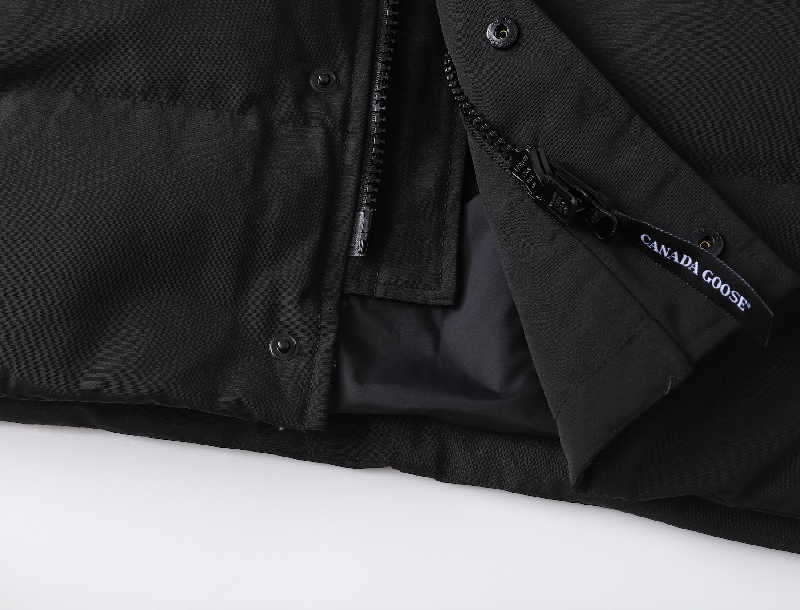 CANADA GOOSE BLACK WYNDHAM PARKA